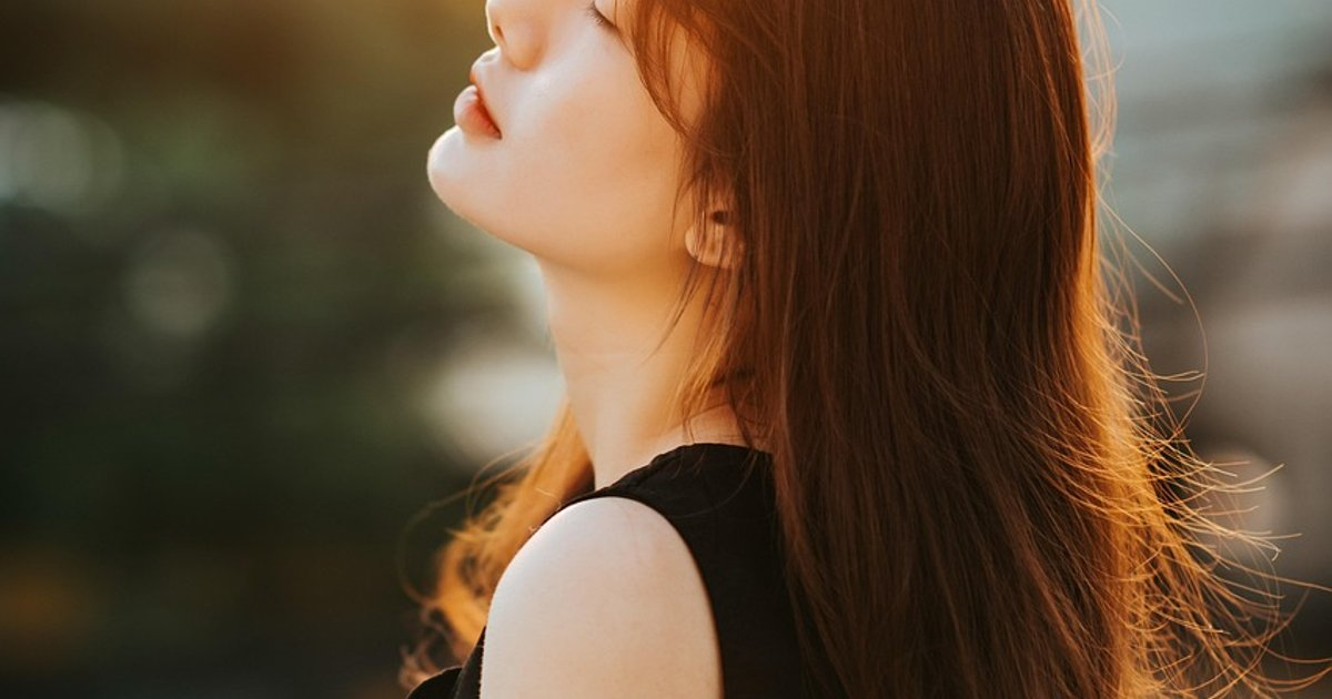 Probiotics After 50: My 6-Month Test of 5 Top Formulas for Women’s Digestive & Pelvic Health (What Actually Worked)